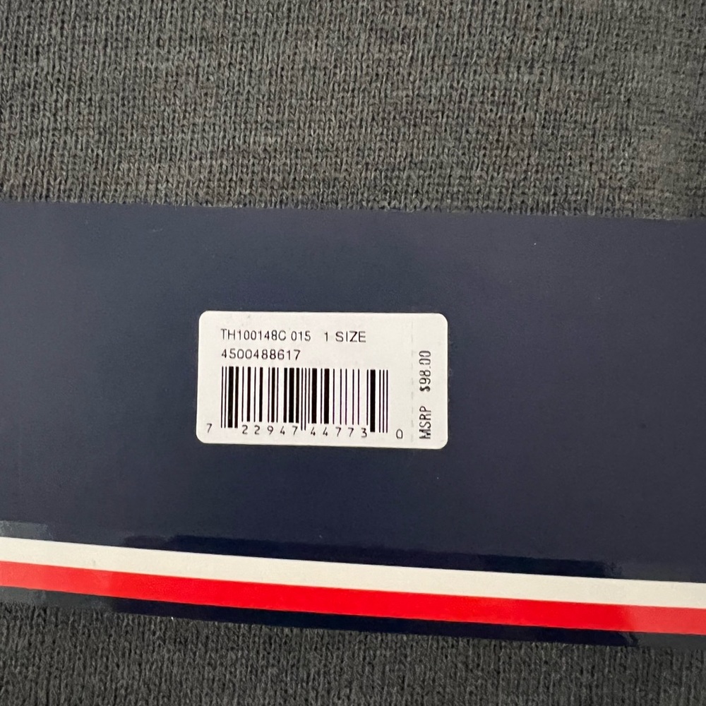 TOMMY HILFIGER Hat & Scarf Set NWT $98 - Picture 2 of 2